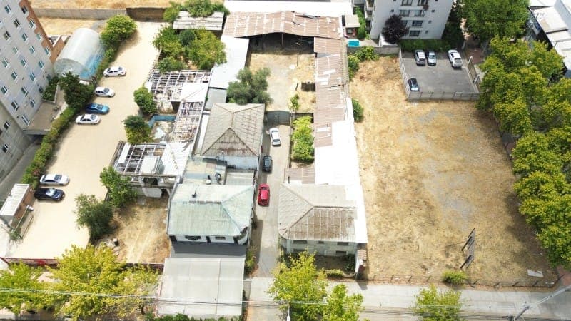 Terrenos comerciales — Sitios y paños con potencial de desarrollo.
